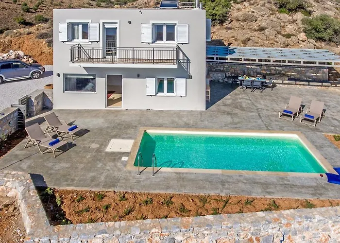 Tranquil Sea View Villa With Private Pool, Just 2Km From The Beach!
