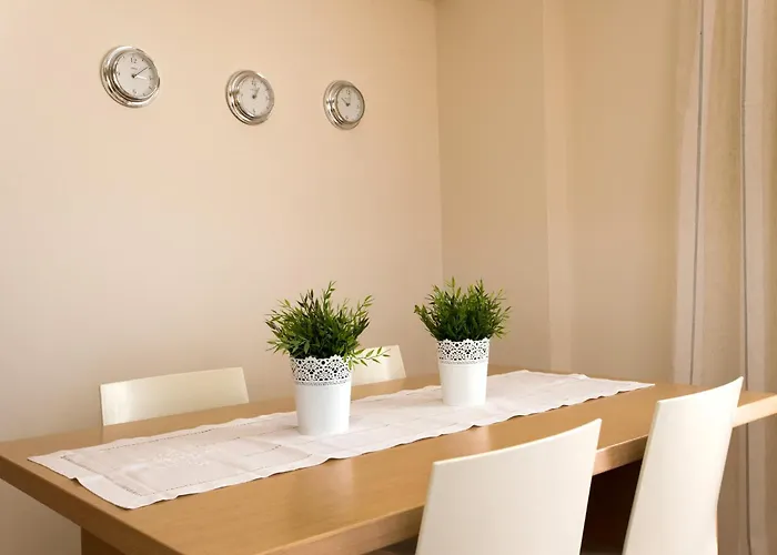 Leste Luxury Homes